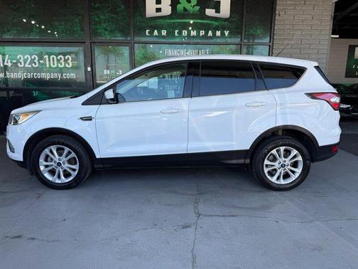 White 2017 Ford Escape SE