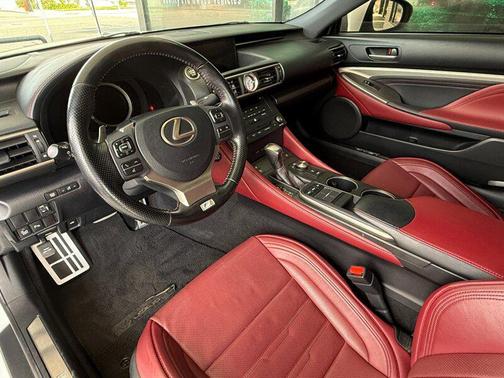 2017 Lexus RC 200t Base