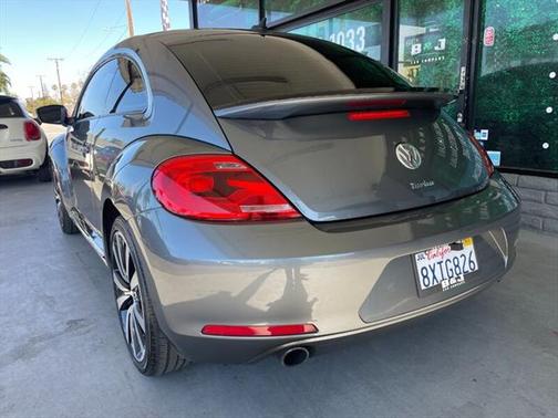 2012 Volkswagen Beetle Base