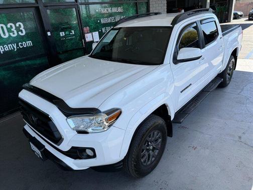 Ice Cap 2023 Toyota Tacoma SR5