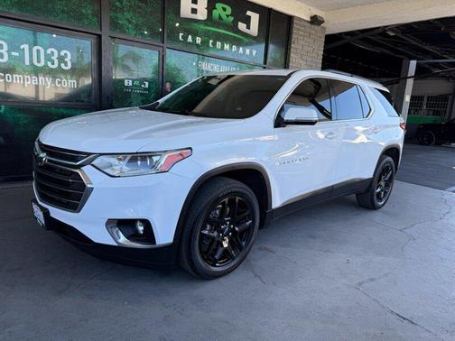 2021 Chevrolet Traverse LT Leather