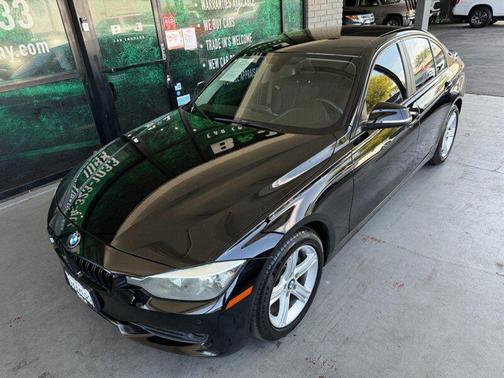 Black 2015 BMW 320 i