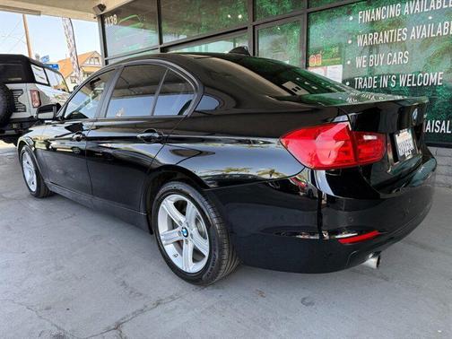 Black 2015 BMW 320 i