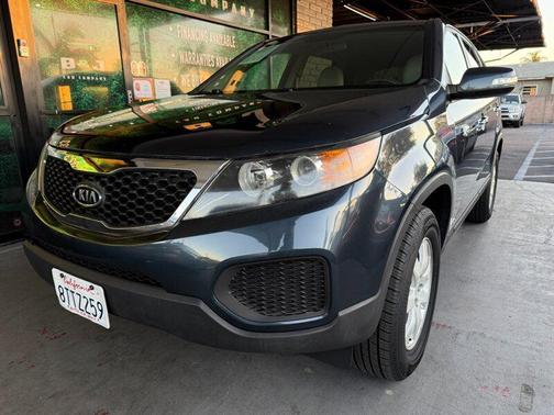 2011 Kia Sorento LX