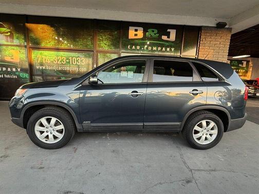 2011 Kia Sorento LX