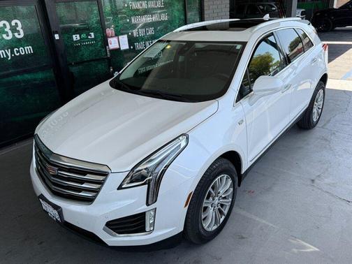 Crystal White Tricoat 2017 Cadillac XT5 Luxury