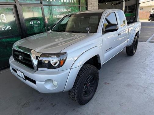 2005 Toyota Tacoma PreRunner Access Cab