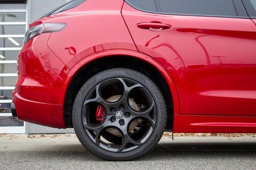 2025 Alfa Romeo Stelvio Special Edition