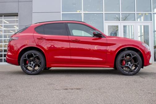 2025 Alfa Romeo Stelvio Special Edition
