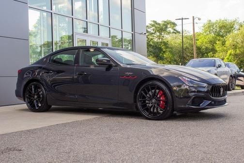 2023 Maserati Ghibli Trofeo