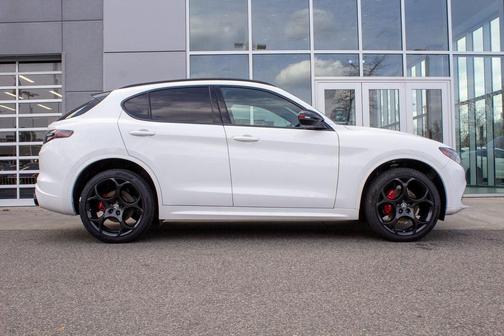 2025 Alfa Romeo Stelvio Special Edition