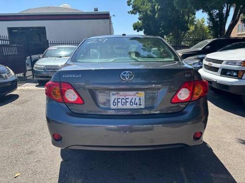 2009 Toyota Corolla LE