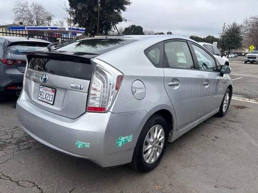 2015 Toyota Prius Plug-in Base