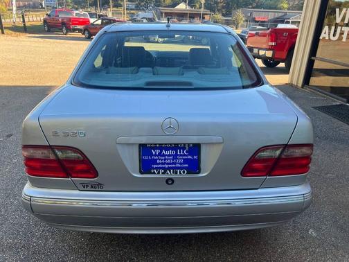 2001 Mercedes-Benz E-Class E 320 4dr Sedan