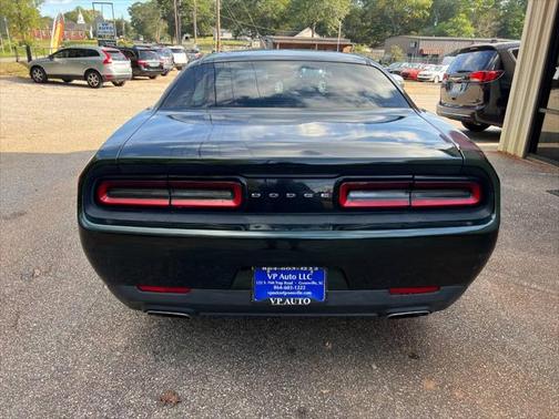 2017 Dodge Challenger SXT