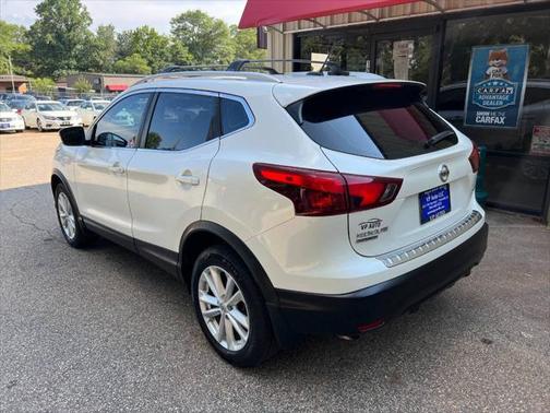 2017 Nissan Rogue Sport SV