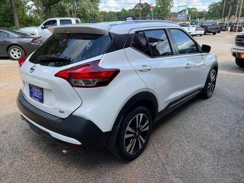 2019 Nissan Kicks SR