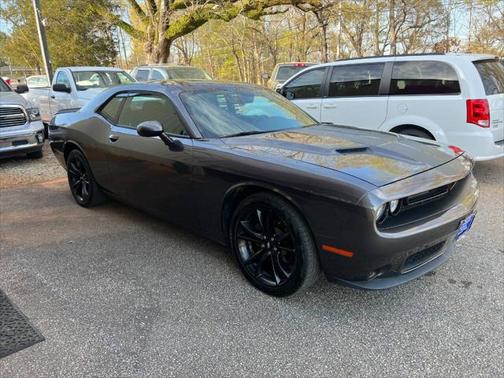 2017 Dodge Challenger SXT