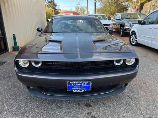 2017 Dodge Challenger SXT