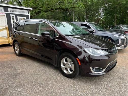 2018 Chrysler Pacifica Hybrid Touring Plus