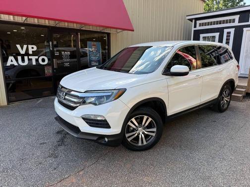White Diamond Pearl 2017 Honda Pilot EX