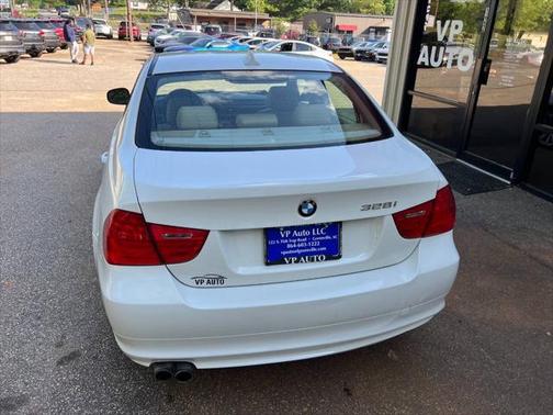 2011 BMW 328 328i 4dr Sedan