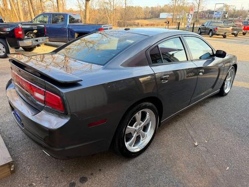2013 Dodge Charger SXT