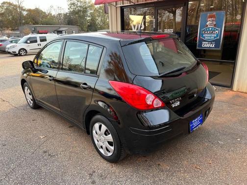 2009 Nissan Versa 1.8 S