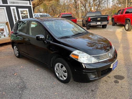 2009 Nissan Versa 1.8 S