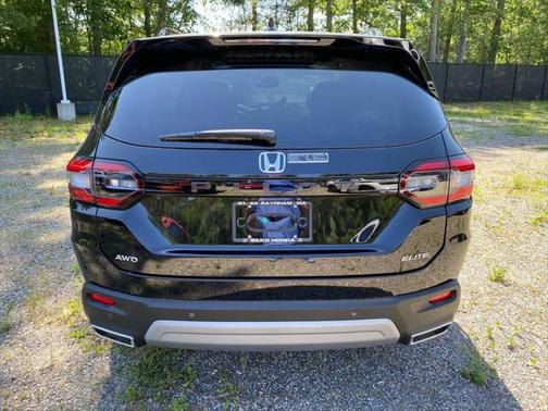 2025 Honda Pilot Elite