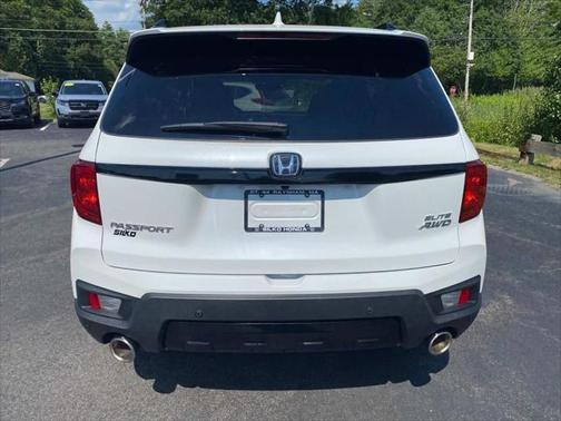 2022 Honda Passport AWD Elite