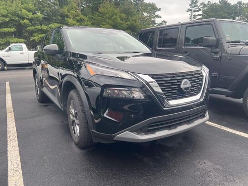 2023 Nissan Rogue S