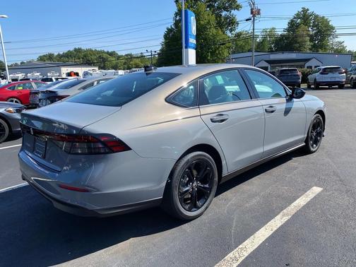 2025 Honda Accord Sport SE 1.5T