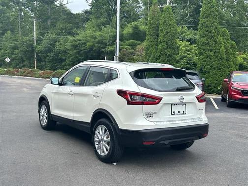2020 Nissan Rogue Sport SV