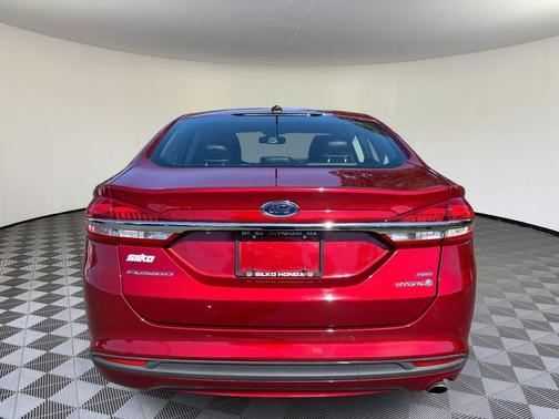 2018 Ford Fusion Hybrid SE