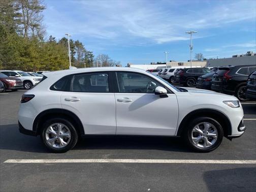 2025 Honda HR-V LX