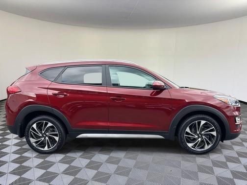 2020 Hyundai TUCSON Sport