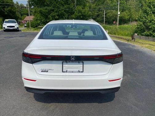 2025 Honda Accord LX 1.5T