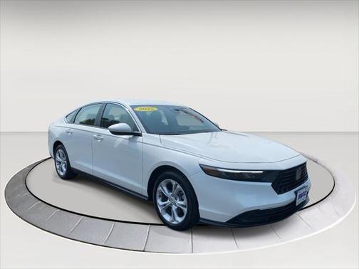 2025 Honda Accord LX 1.5T