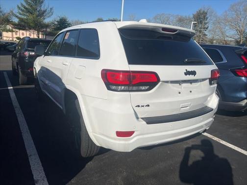 2022 Jeep Grand Cherokee Laredo