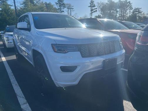 2022 Jeep Grand Cherokee Laredo