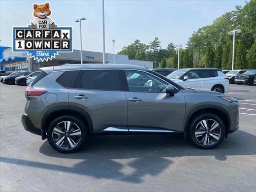2022 Nissan Rogue SL