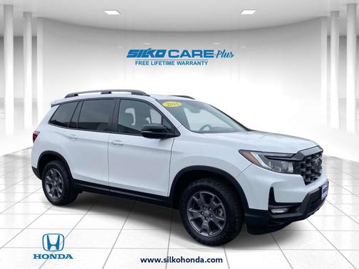 Platinum White Pearl 2024 Honda Passport