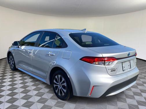 2022 Toyota Corolla Hybrid LE