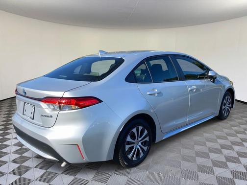 2022 Toyota Corolla Hybrid LE