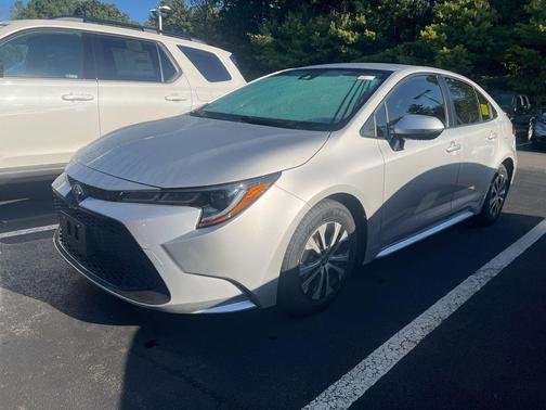 2022 Toyota Corolla Hybrid LE