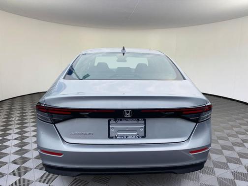 2025 Honda Accord LX 1.5T