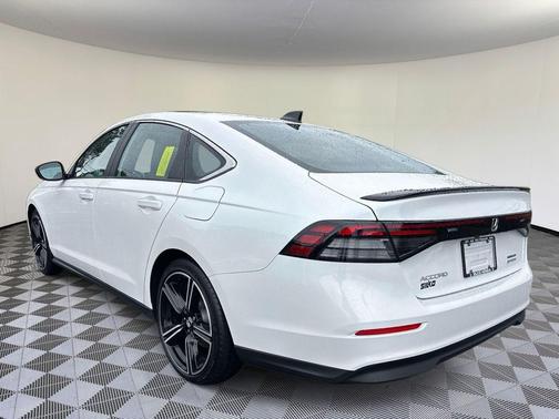2025 Honda Accord Hybrid Base