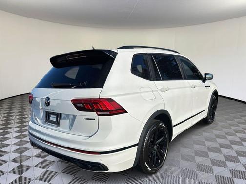 2024 Volkswagen Tiguan 2.0T SE R-Line Black 4MOTION