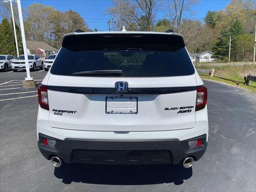2024 Honda Passport AWD Black